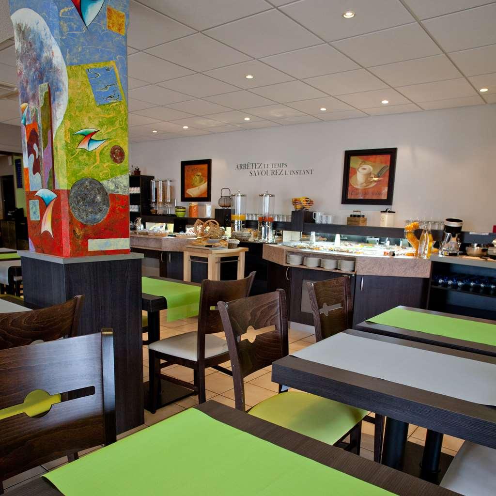 Kyriad Niort-Espace Mendesfrance Exterior photo